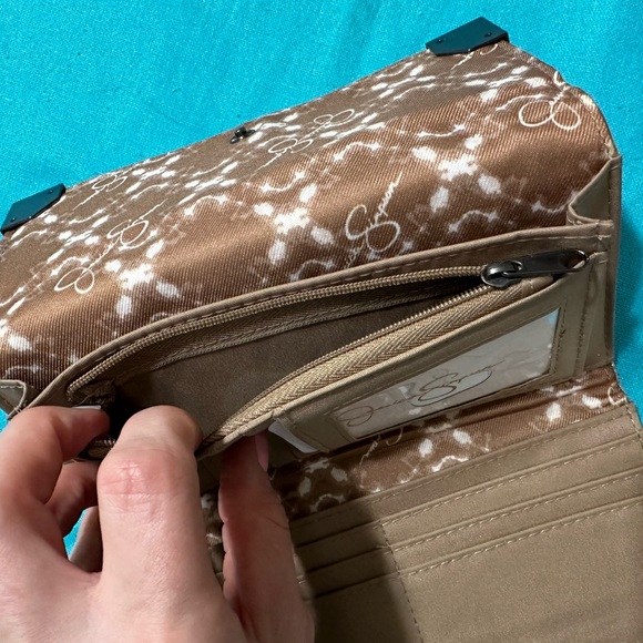 Jessica Simpson wallet - Picture 5 of 7